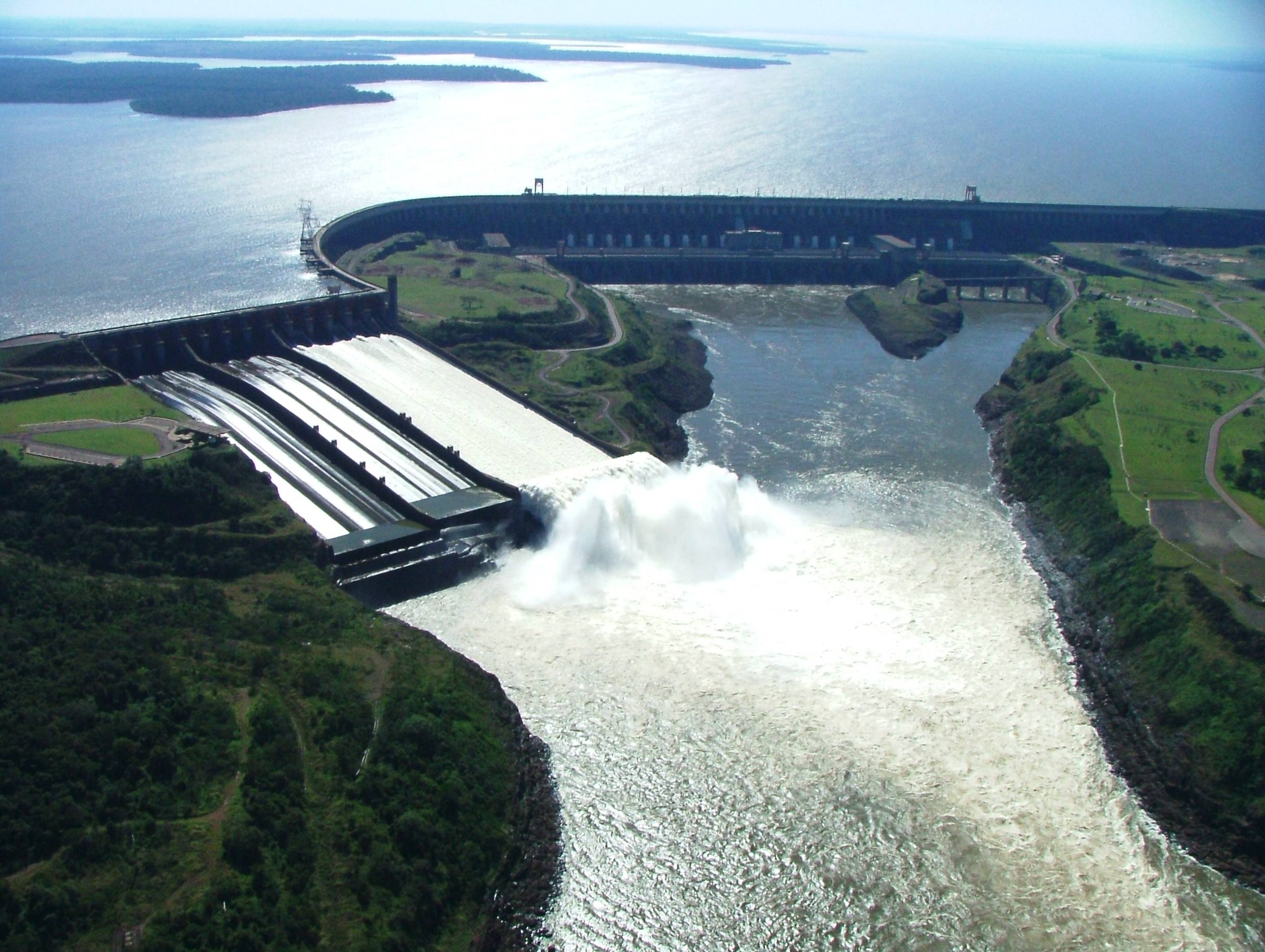 VISITA A HIDROELÉTRICA DE ITAIPU